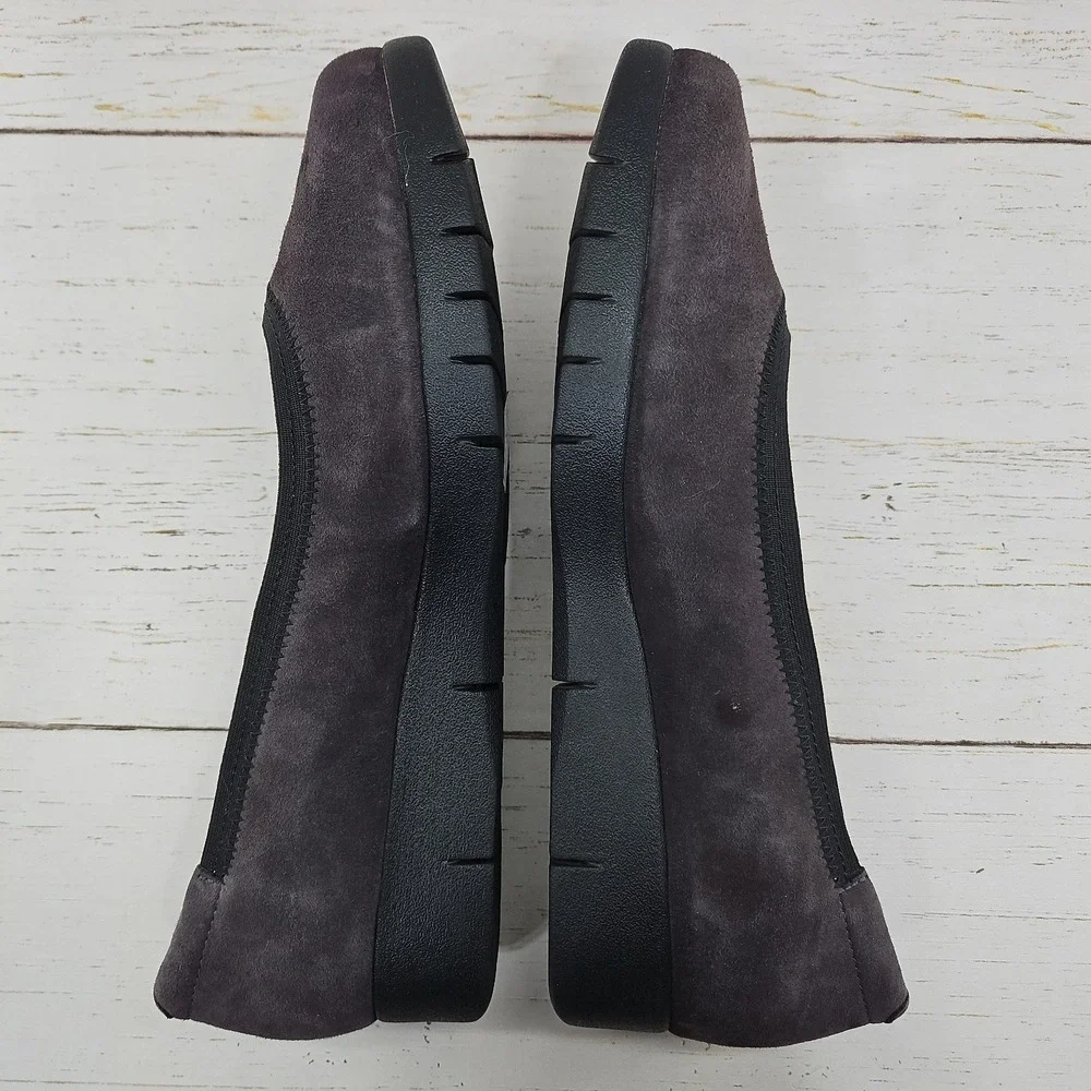 Clarks Artisan Daelyn Hill Size 10W Purple Gray Suede Slip On Wedge Shoes